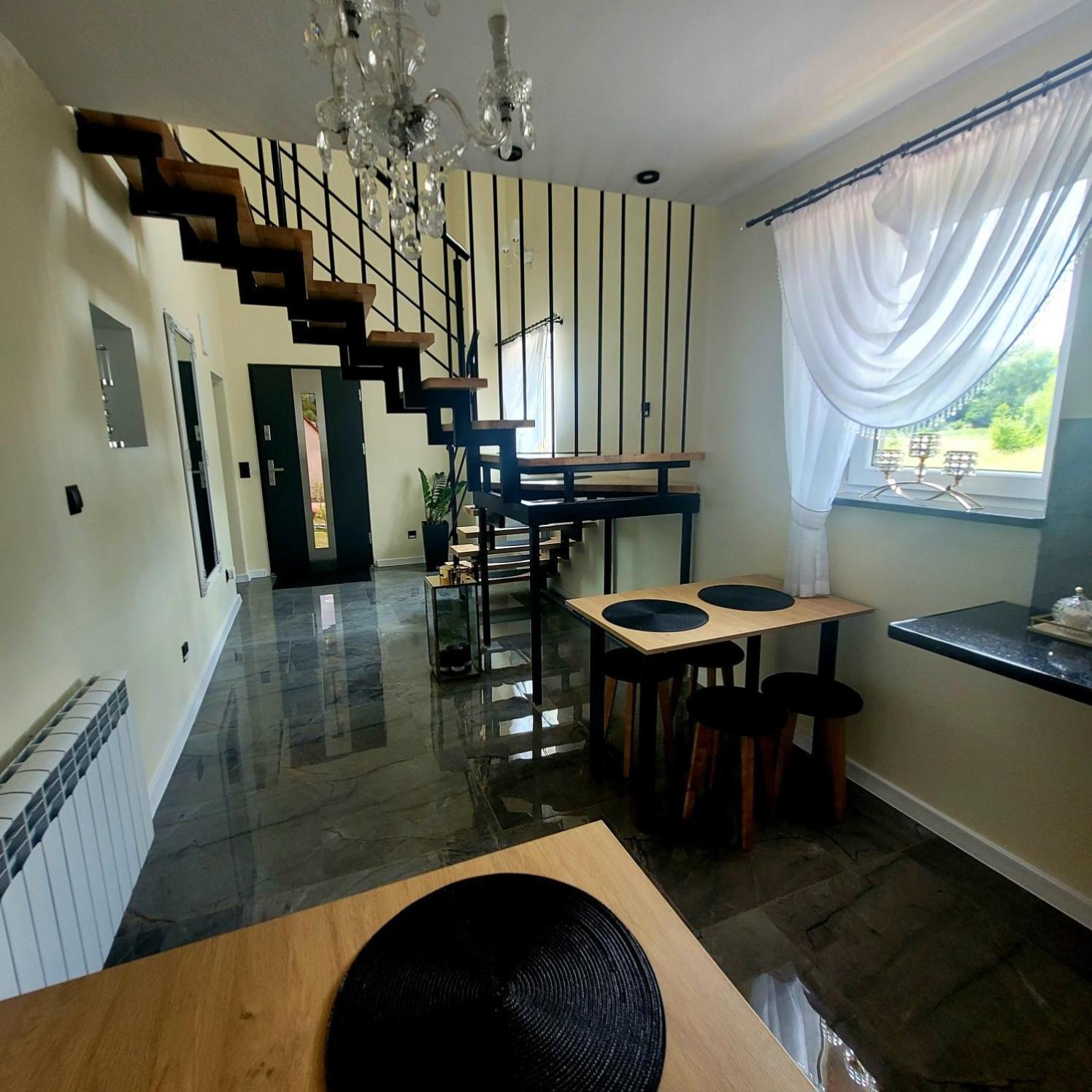 Pokoje Goscinne Basniowy Dom Radkow Ngoại thất bức ảnh